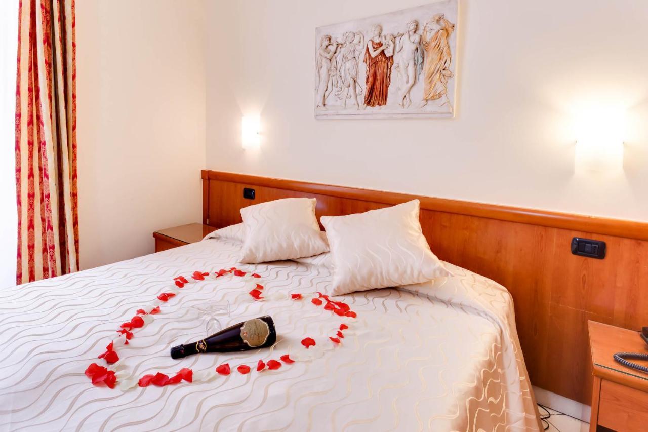 Hotel Suite Caesar Рим Экстерьер фото