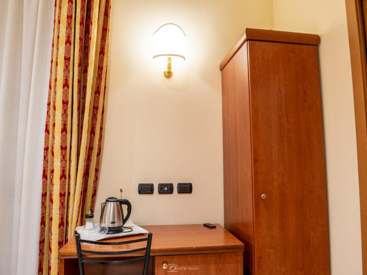 Hotel Suite Caesar Рим Экстерьер фото