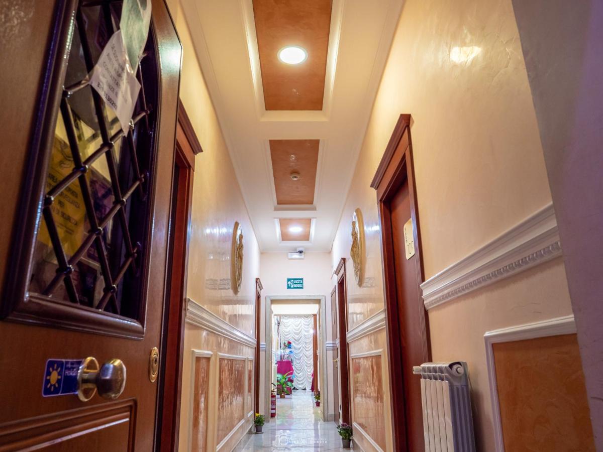 Hotel Suite Caesar Рим Экстерьер фото