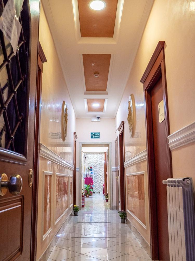 Hotel Suite Caesar Рим Экстерьер фото
