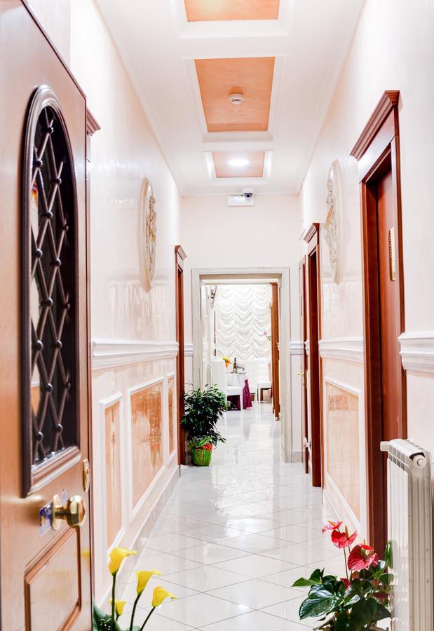 Hotel Suite Caesar Рим Экстерьер фото